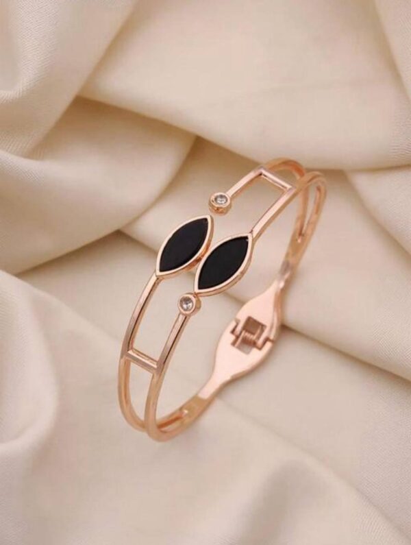 Elegant Geometric Bracelet – Rose Gold Adjustable Cuff